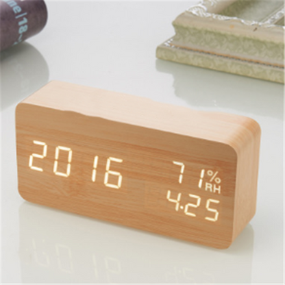 Electronic clock